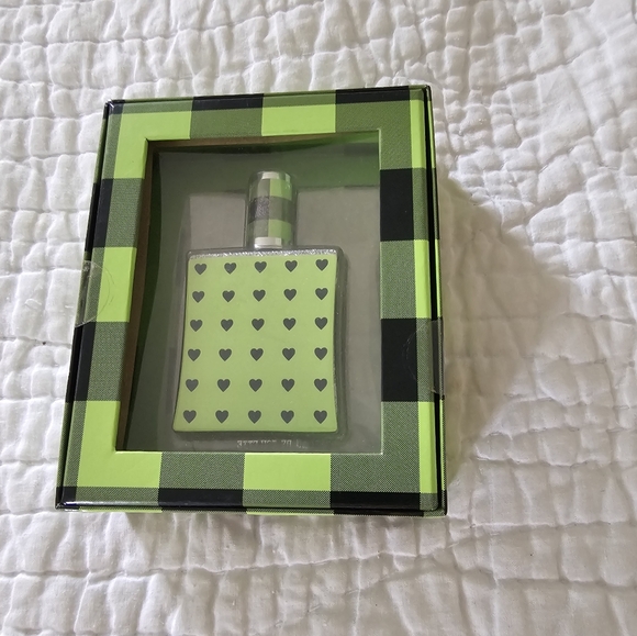 Victoria's Secret "Merry Merry Pink" - Picture 5 of 5